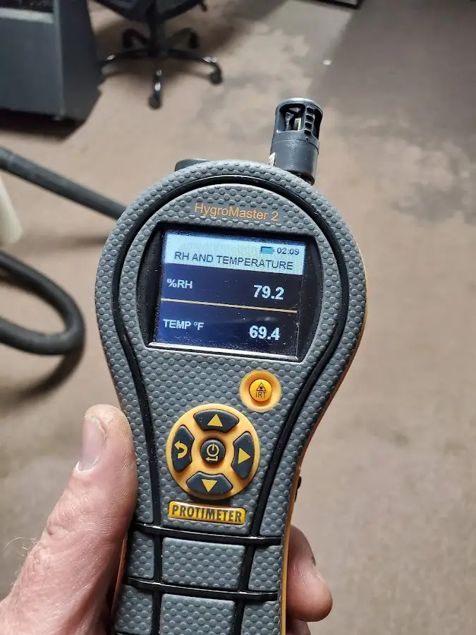 Moisture meter humidity assessment for Mold Remediation & Removal in Carpentersville